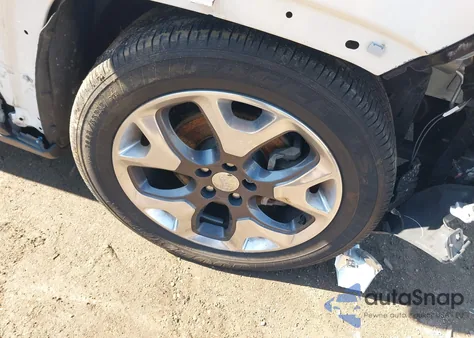 2019 Jeep Compass Limited 4X4 from USA, damaged, VIN 3C4NJDCB8KT674524